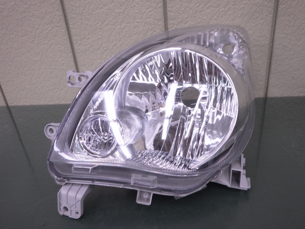 ダイハツ ミラ L275S/L285S ヘッドライト年式による変更箇所 ｜越谷