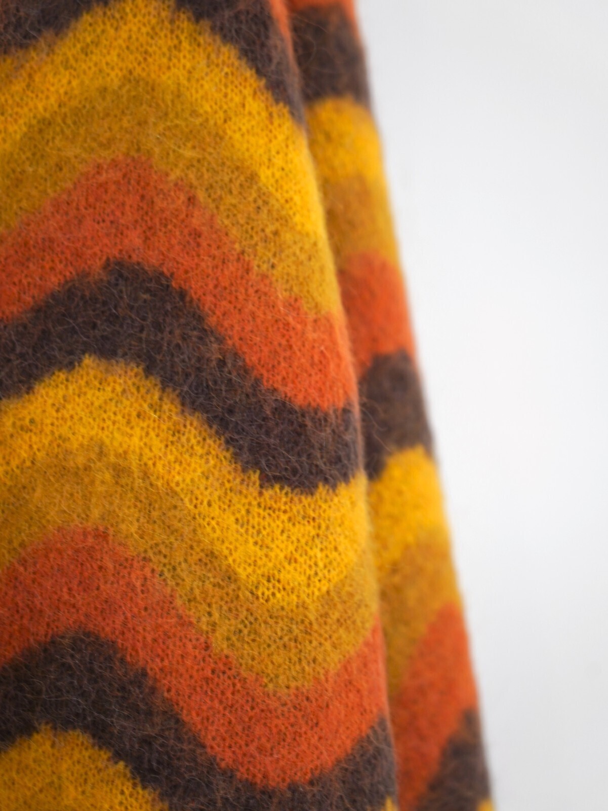 ウェーブモヘアニット - ラムロフ レディース & メンズ｜公式通販