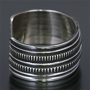 Navajo Lyndon Tsosie インゴットシルバー バングル