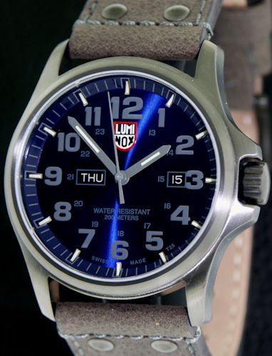 Atacama 45 Mm Field Blue Dial a.1923 - Luminox Land Collection