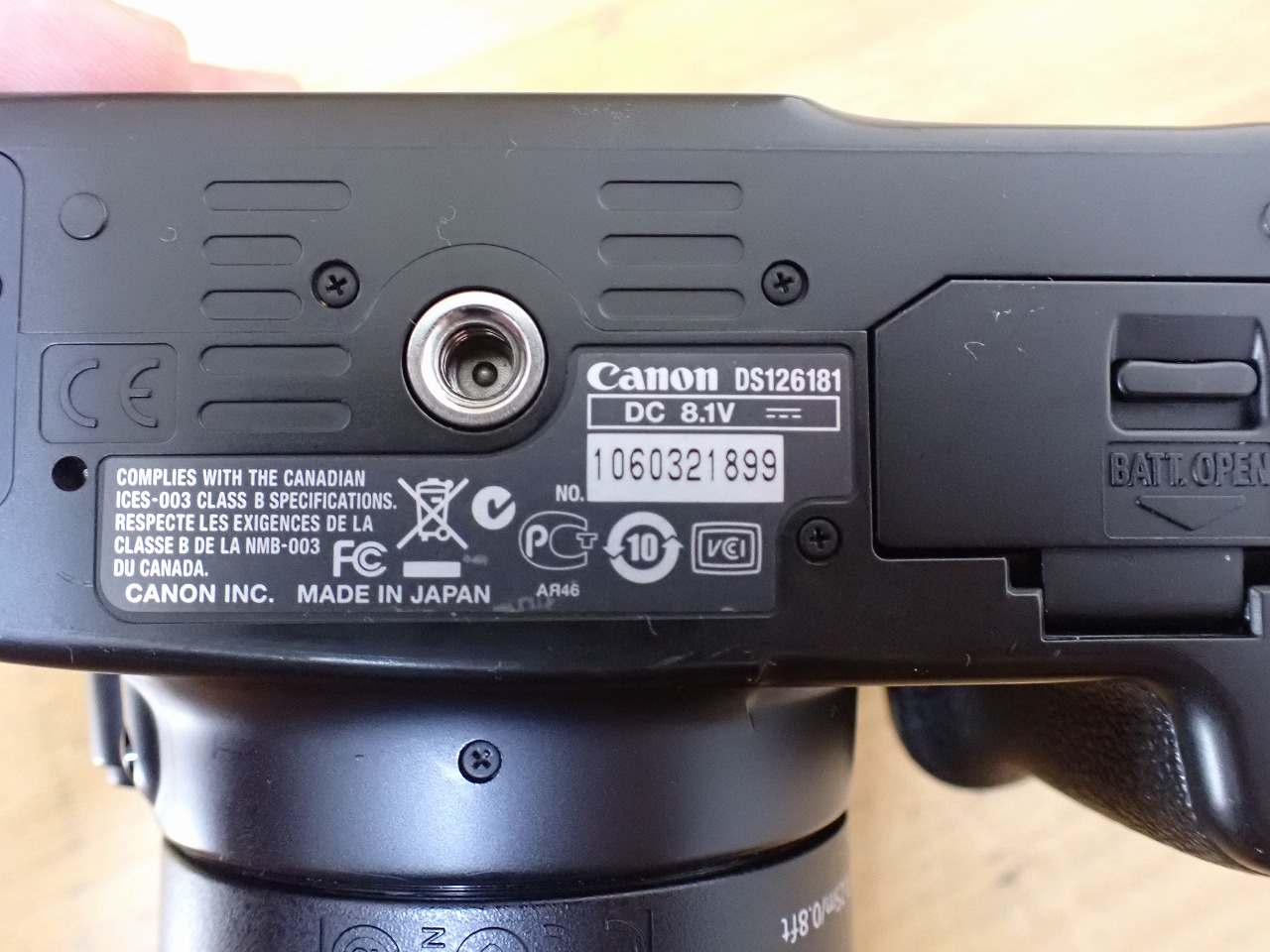 デジタルカメラ Canon EOS Kiss X2 DS126181 キャノン 一眼レフ EFS 18