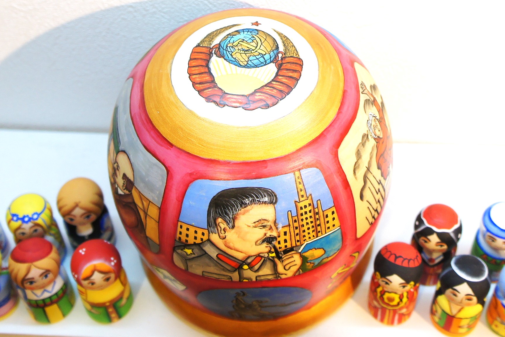 ニキーチン工房作 「ソビエト連邦 СССР」 ドーム型マトリョーシカ 人形