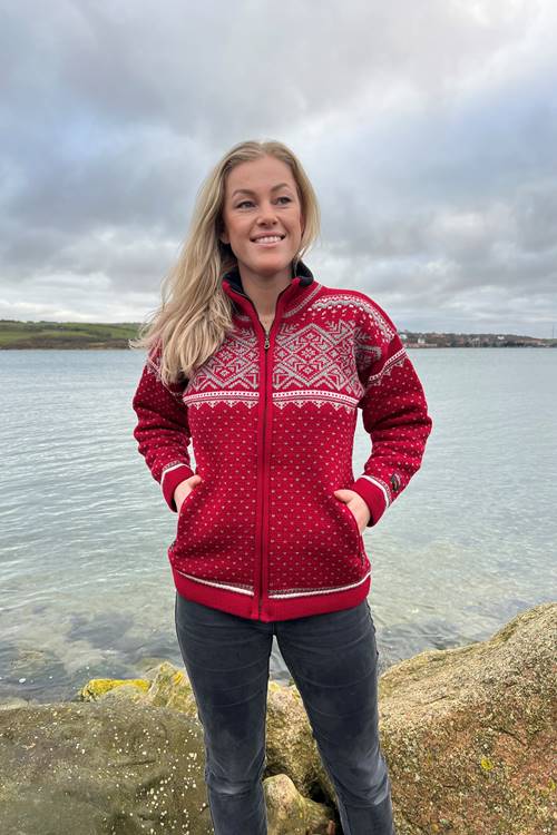 Norwegian windstopper sweater of pure wool with zip from Norwool.