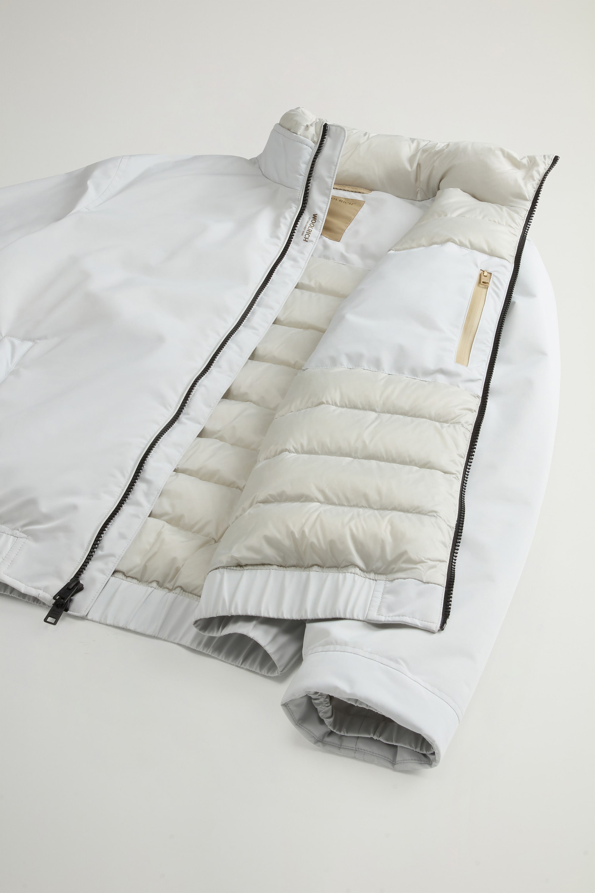 クラウド ルイス ボンバー｜WOOLRICH（ウールリッチ）公式オンラインストア