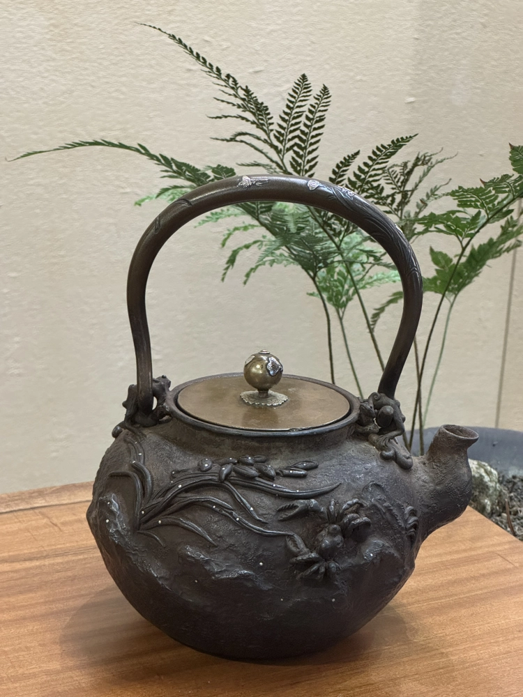 龜文堂拙家款銀象嵌蘭蟹老鐵瓶--窩客幫-分身行銷廣告平台