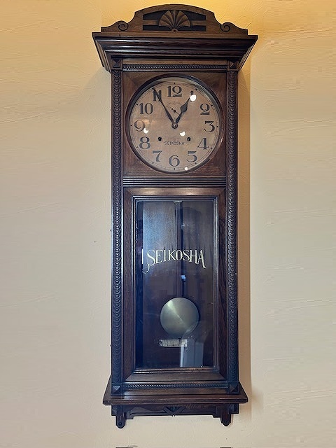 昔懐かしいアンティーク柱時計をお届け|WATERBURY