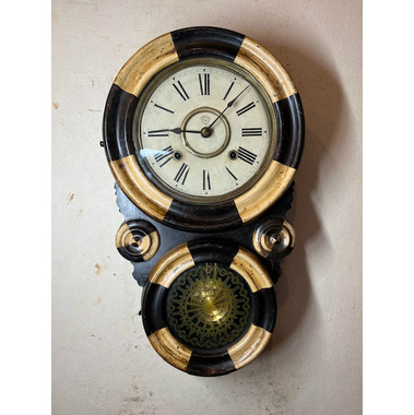 昔懐かしいアンティーク柱時計をお届け|WATERBURY