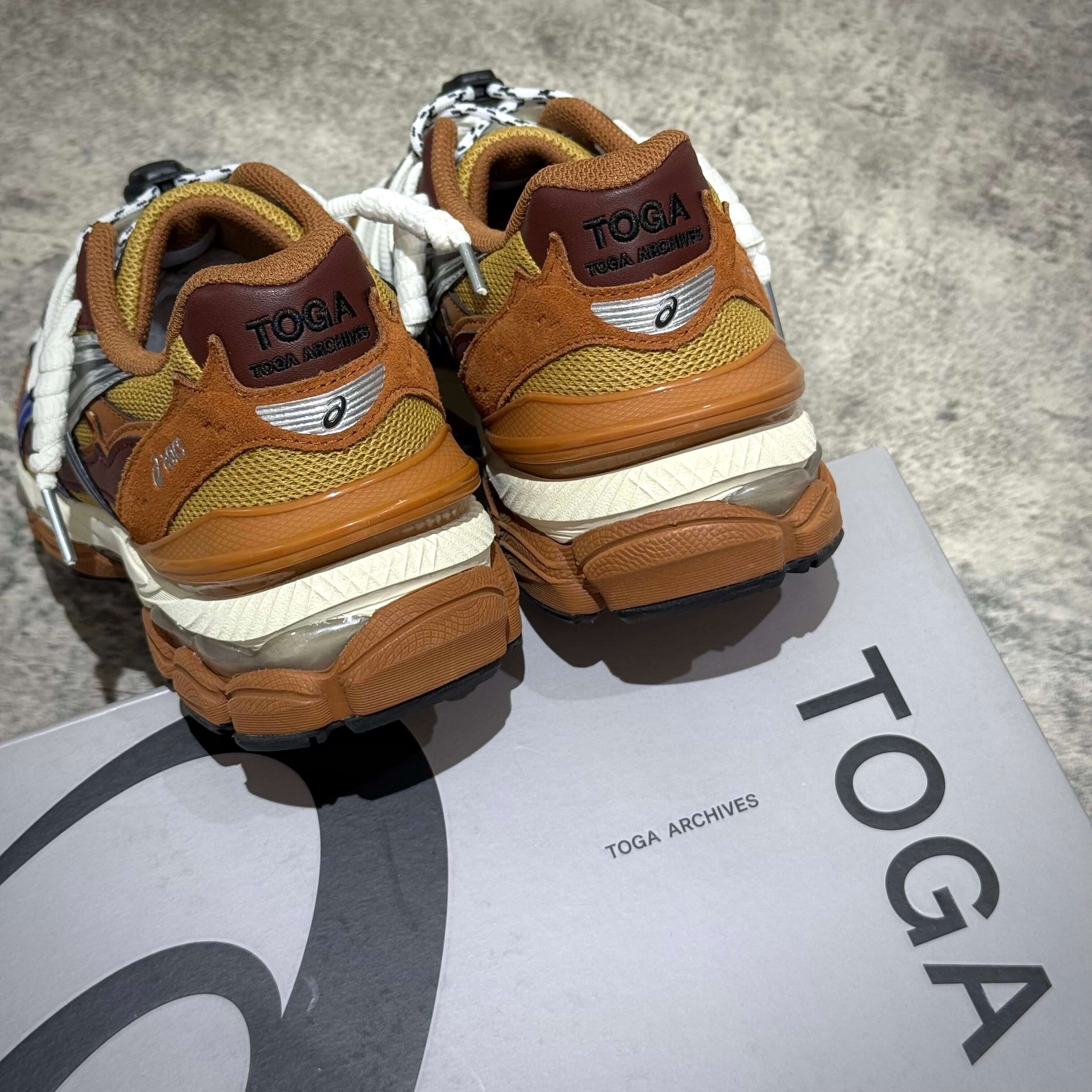 Toga x Asics Gel-Cumulus 16 - Brown Blue Silver | In stock