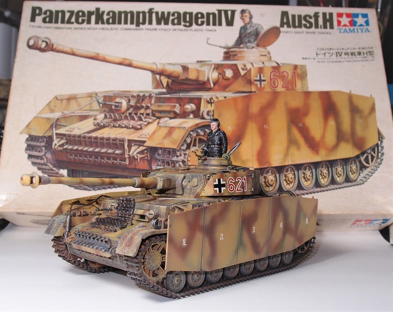 ドイツⅣ号戦車H型 （タミヤ旧キット 1/35）＞ 特集 プラモデル
