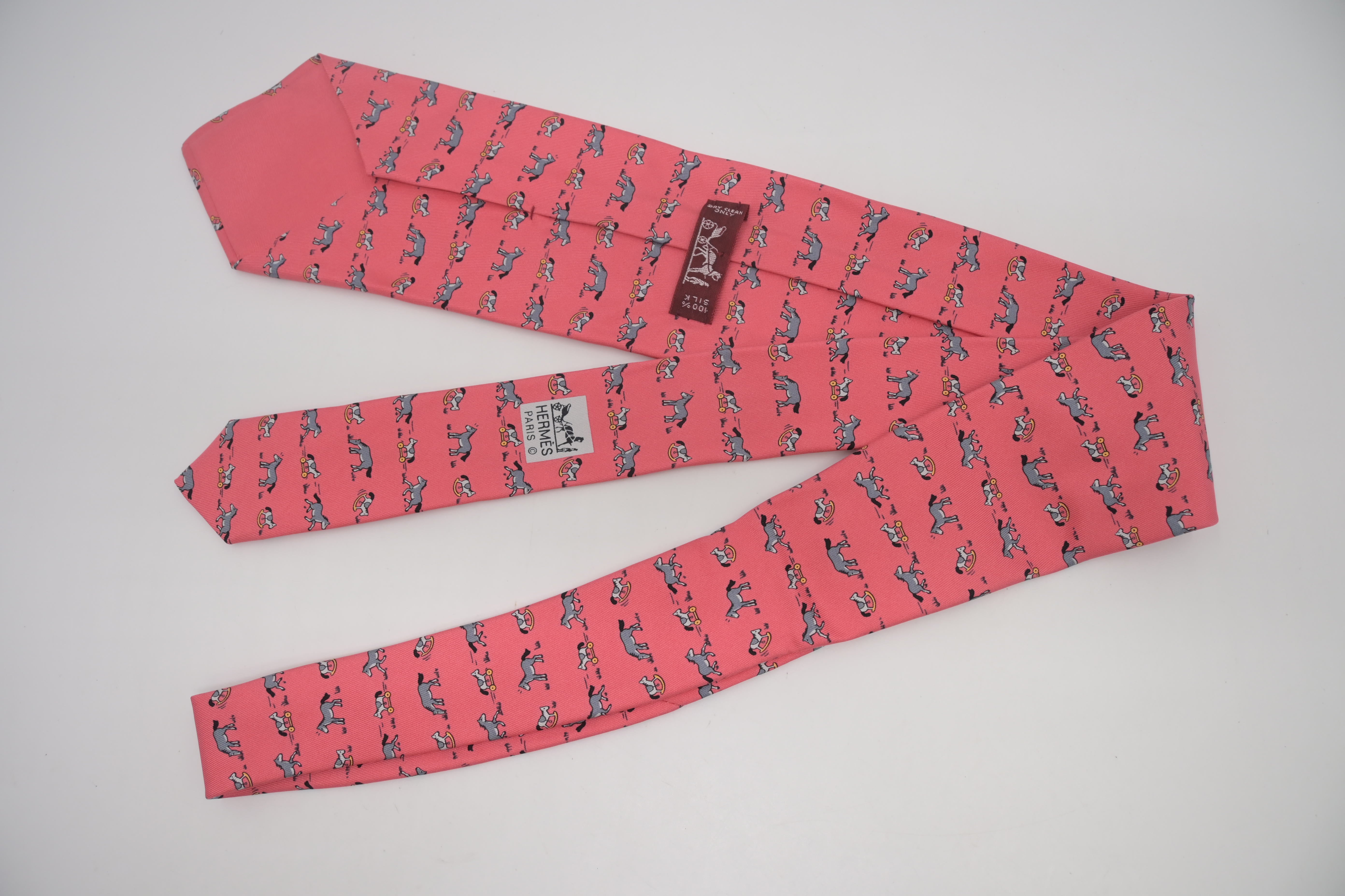 Hermes Tie in Pink Silk – Weekly Lux Drop