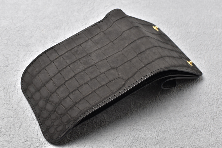 直営店限定・ヌバッククロコダイルシリーズについてのお話 | WILDSWANS