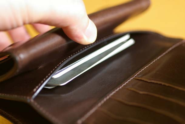 0316】中型3つ折り財布・BYRNE（バーン）について 3 | WILDSWANS