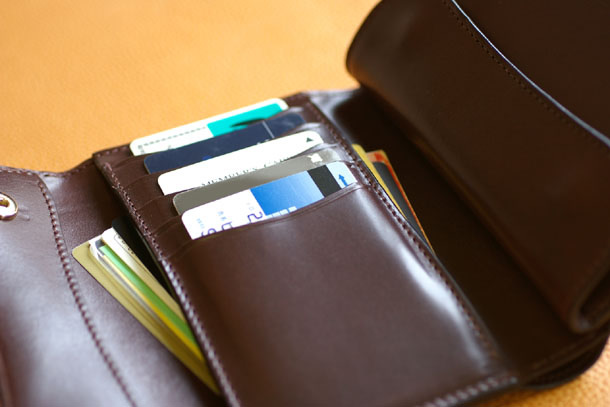 0316】中型3つ折り財布・BYRNE（バーン）について 3 | WILDSWANS