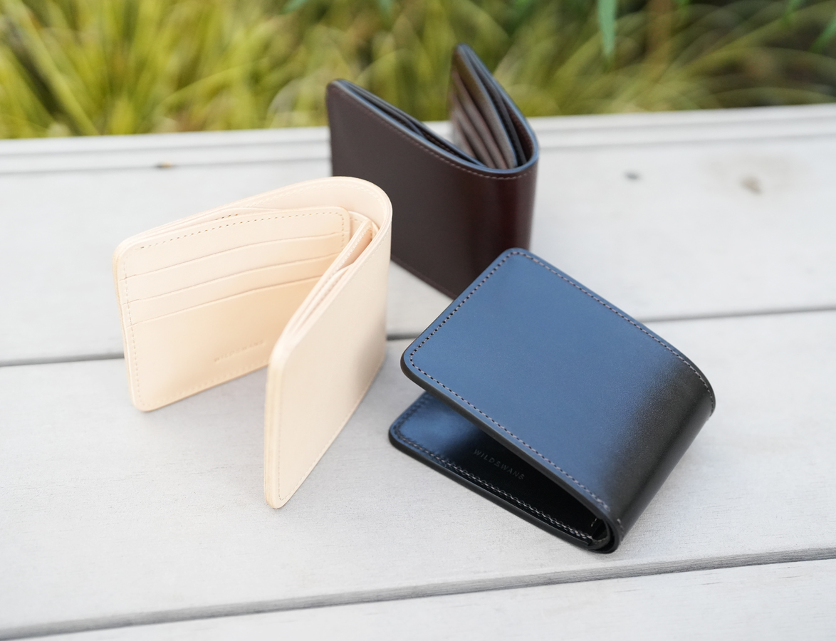 サドルプルアップ純札二つ折り財布のWINGSについてのお話 | WILDSWANS