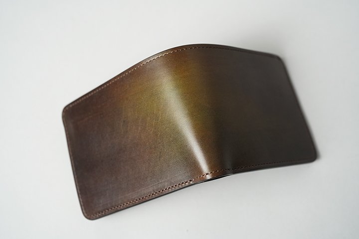 まるで絵画のようなレザーアイテム・スフマートシリーズが復刻されまし