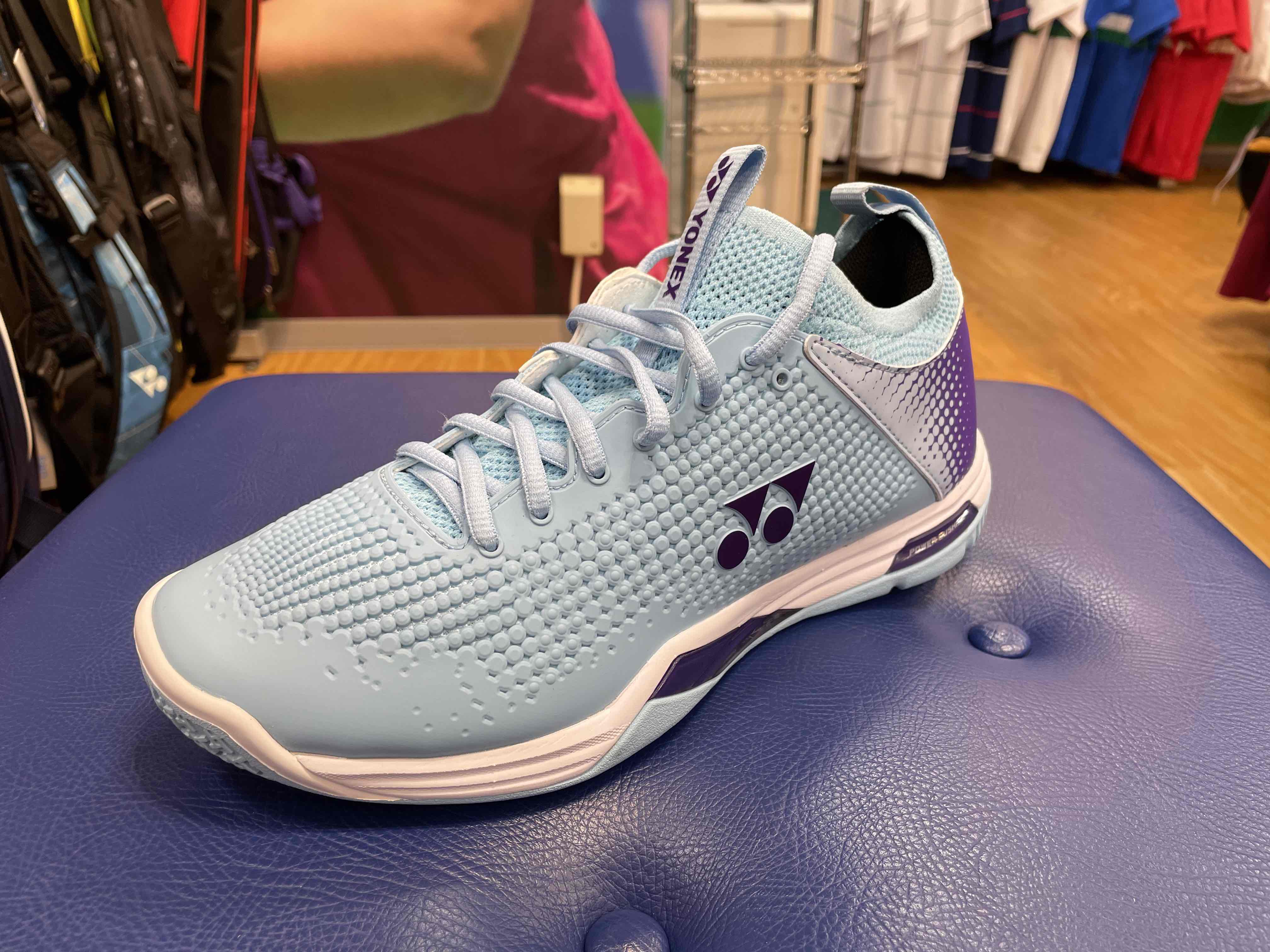 店舗ブログYONEXバドミントンシューズ NEWエクリプションZ発売の