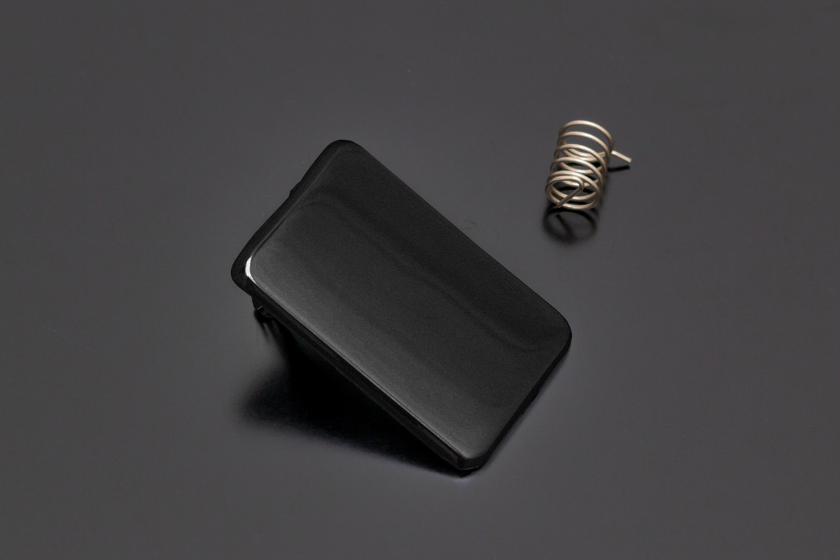 新商品のご案内】1/31発売予定 Z1R用シートロックカバー | 【PMC.Inc