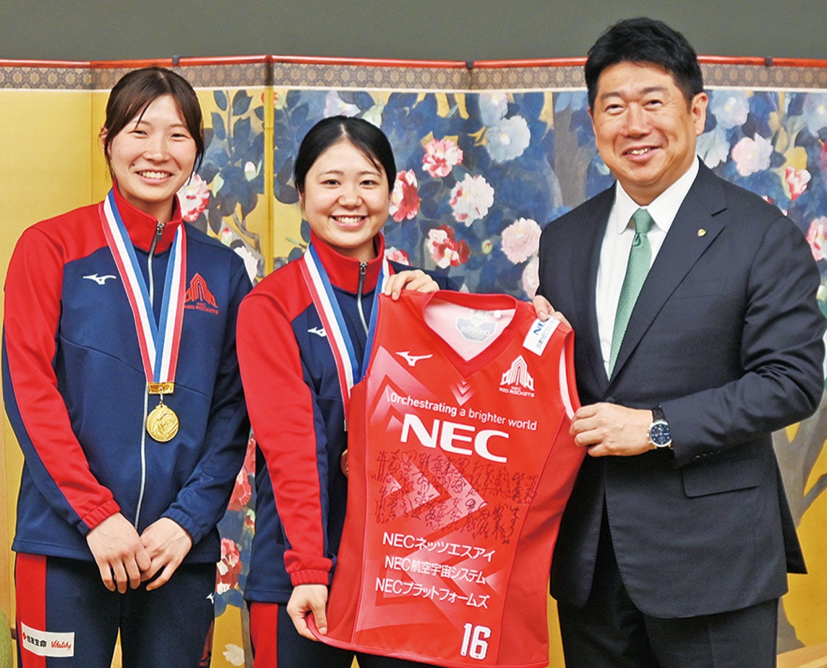 NECレッドロケッツ ｢川崎の名で初代王者へ｣ 市長に来季抱負語る