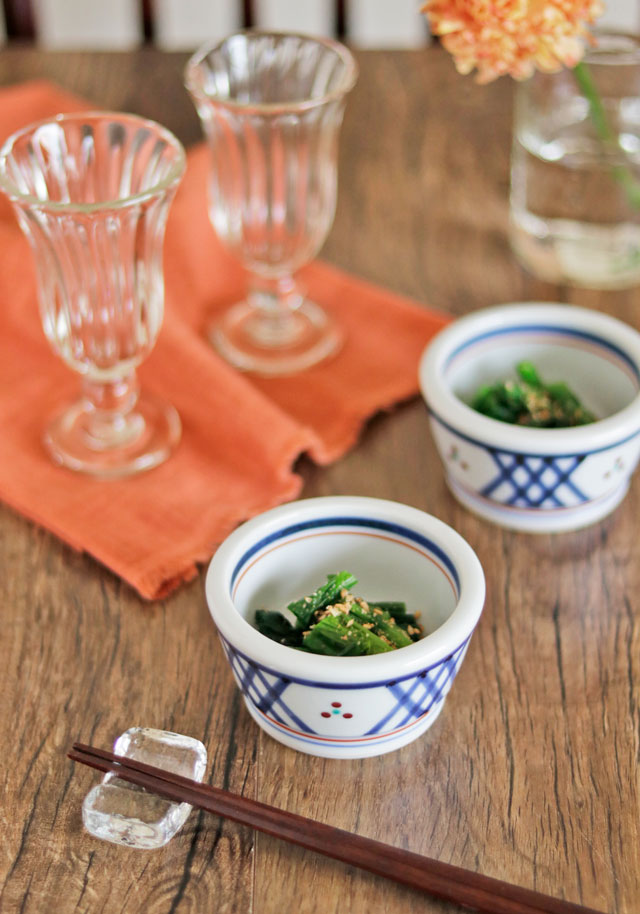 砥部焼の和食器 梅山窯の小鉢 【砥部工房 からくさ】