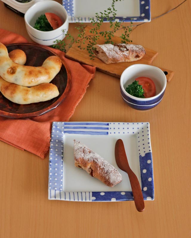 砥部焼の和食器 皐月窯の浅鉢 【砥部工房 からくさ】