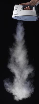 デロンギ ボイラー内蔵型パワースチームアイロン 6299/2N｜Toki House