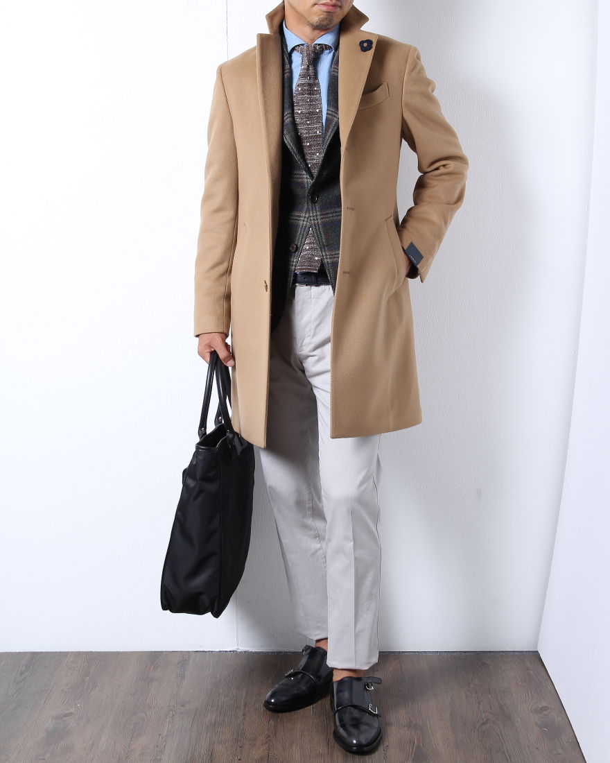 ラルディーニが手がけると、チェスターコートはここまで美しくなる