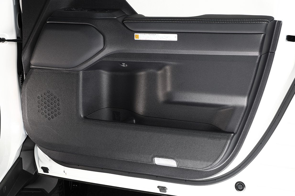 Door kick protector｜Products｜TOM'S