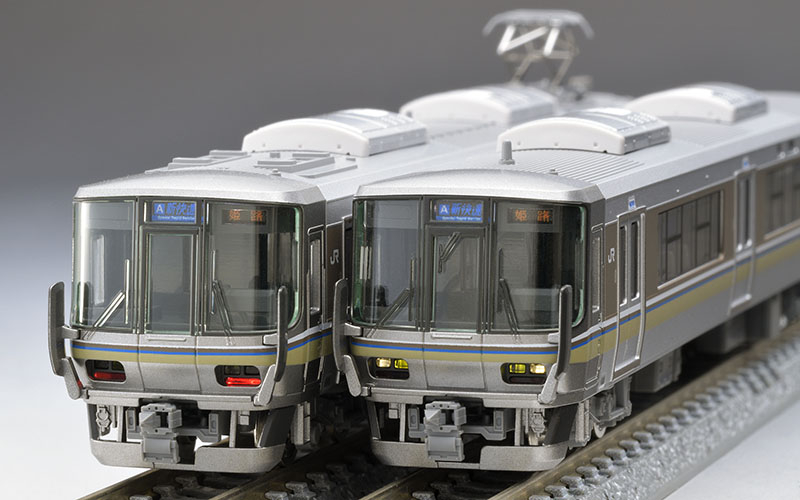 JR 223-2000系近郊電車（1次車・転落防止幌付・8両編成）セット｜製品