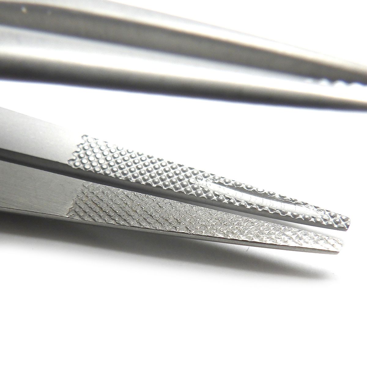 プロ仕様 ステンレス製グリップロックピンセット 先端ギザ・溝付き