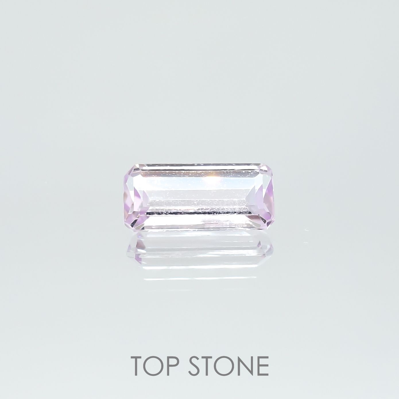 クンツァイト アフガニスタン産 1.77ct[220616345]10.6x4.9mm前後