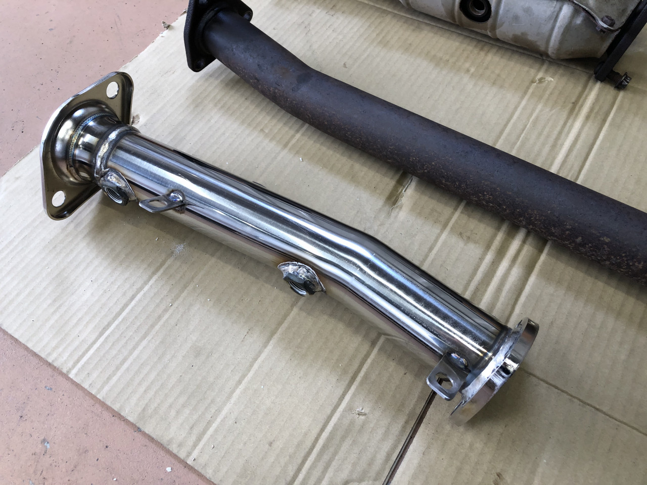 HONDA FD2 CIVIC TYPE-R ご納車前オプション作業 マフラー＋触媒交換