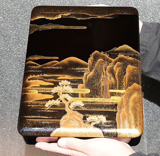 輪島塗文箱 山水蒔絵 748,000円税込 | 輪島塗の塗師屋 輪島漆器大雅堂