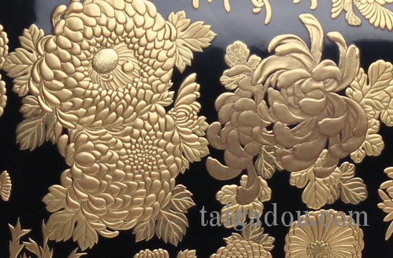 高杯菊づくし蒔絵 非売品 | 輪島塗の塗師屋 輪島漆器大雅堂（公式サイト）