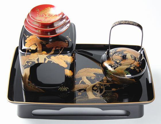 屠蘇器 松竹梅蒔絵 1,210,000円（税込） | 輪島塗の塗師屋 輪島漆器