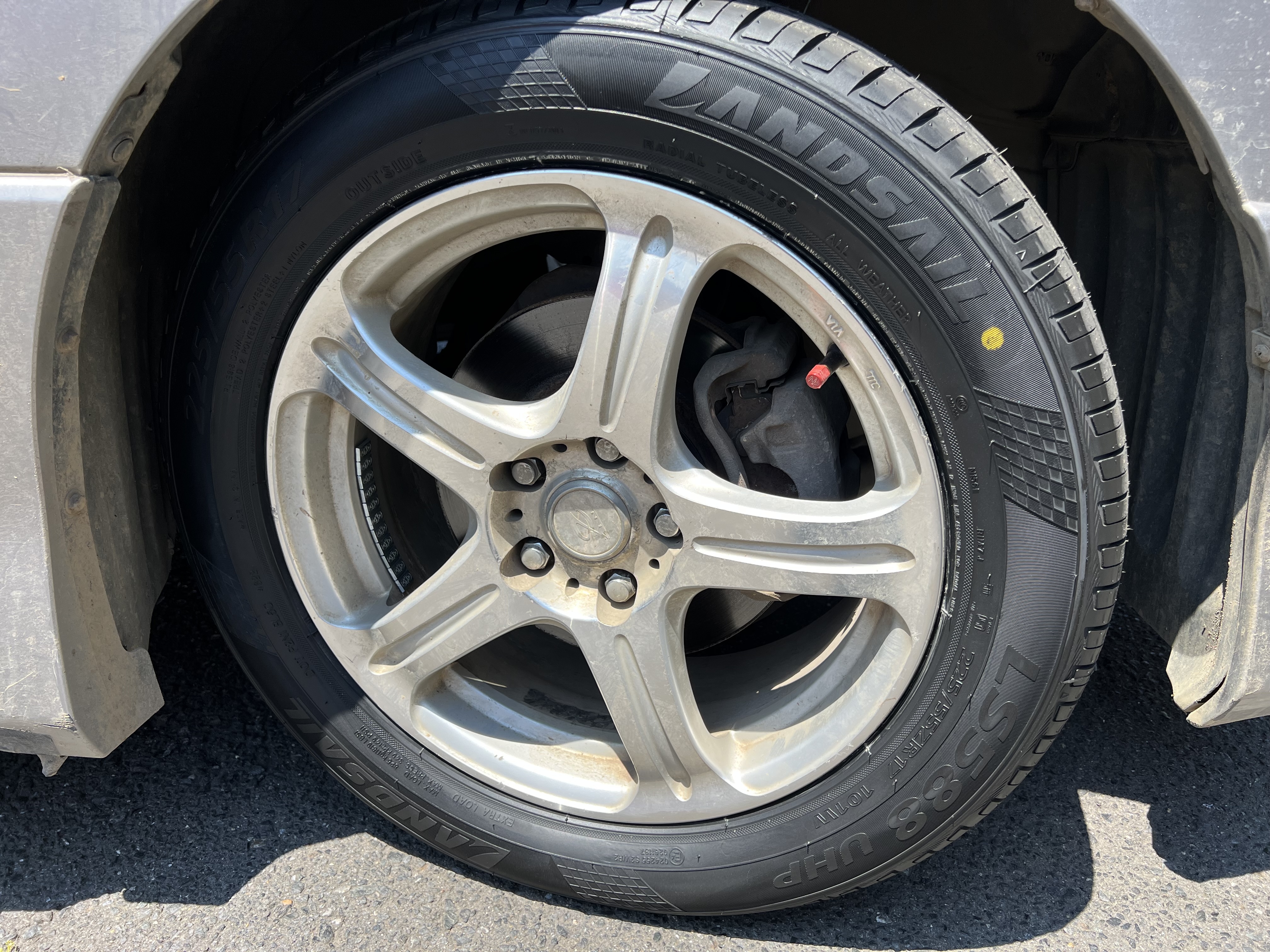 トヨタ[アルファード]のタイヤ交換！！225/55R17！ランドセイル夏