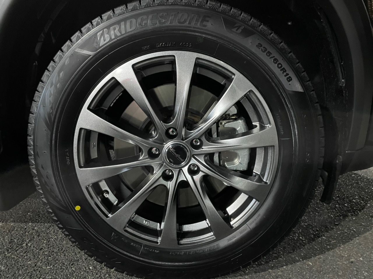 新型エクストレイル T33 スタッドレスタイヤ取り付け‼️ | 店舗お