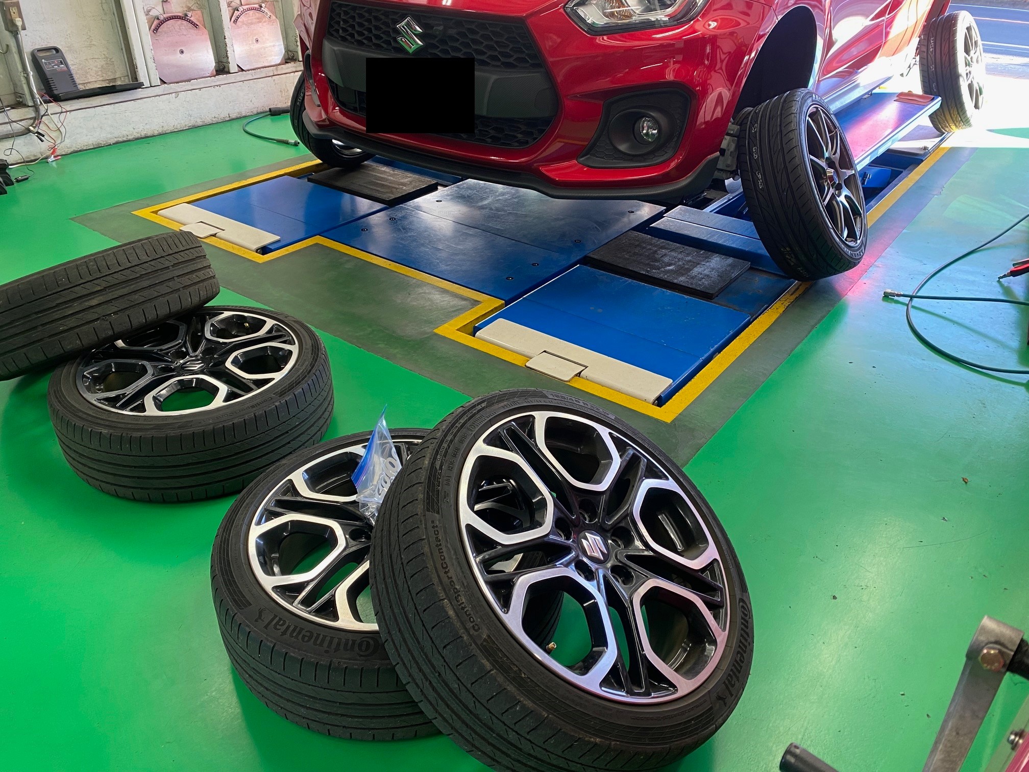 スズキ スイフトスポーツ WedsSport SA-99R 17インチ 取付 | 店舗お