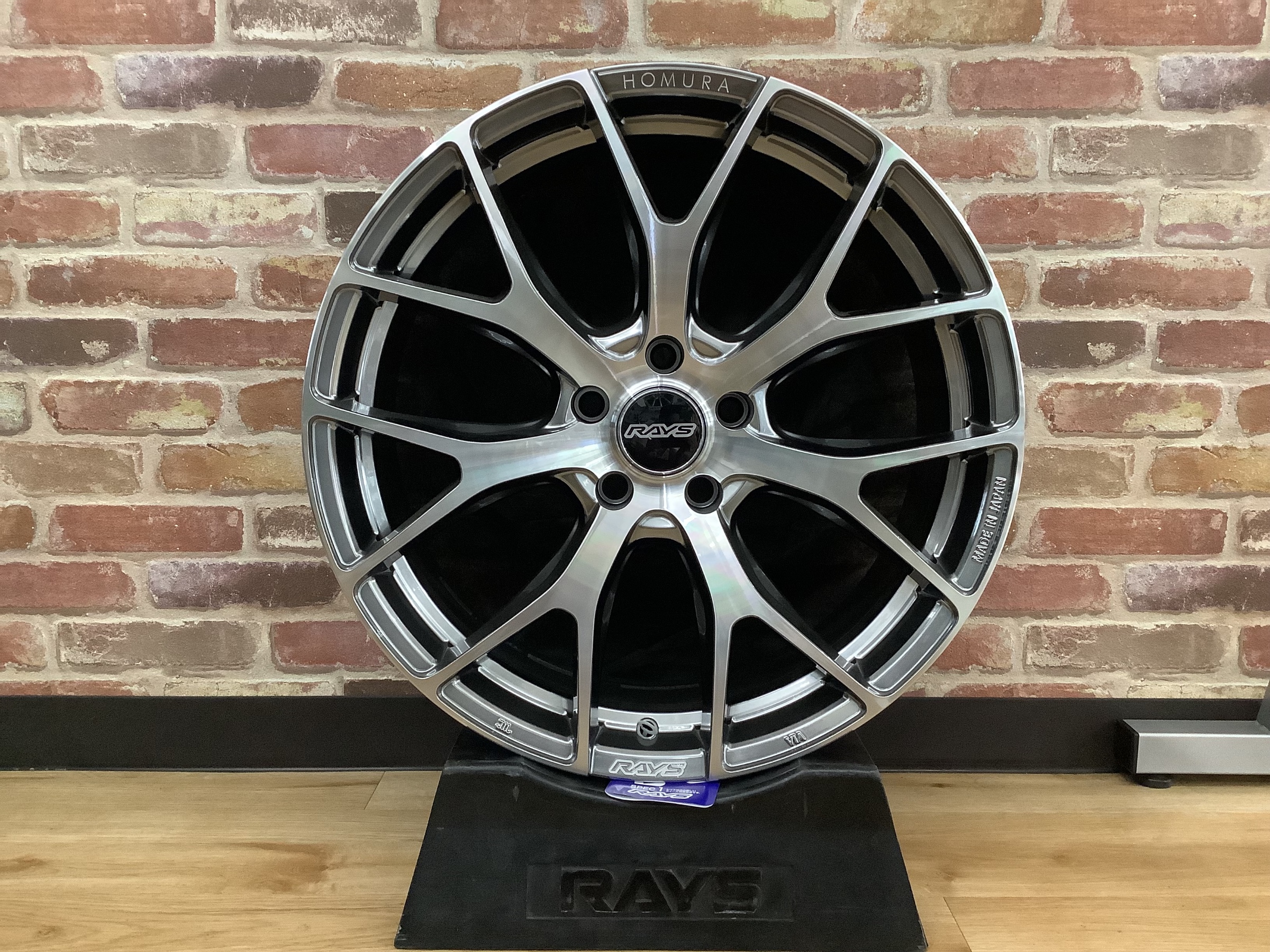 SUVユーザー必見‼️ アルミホイール紹介 第2弾‼️ 「RAYS HOMURA 2x7FT