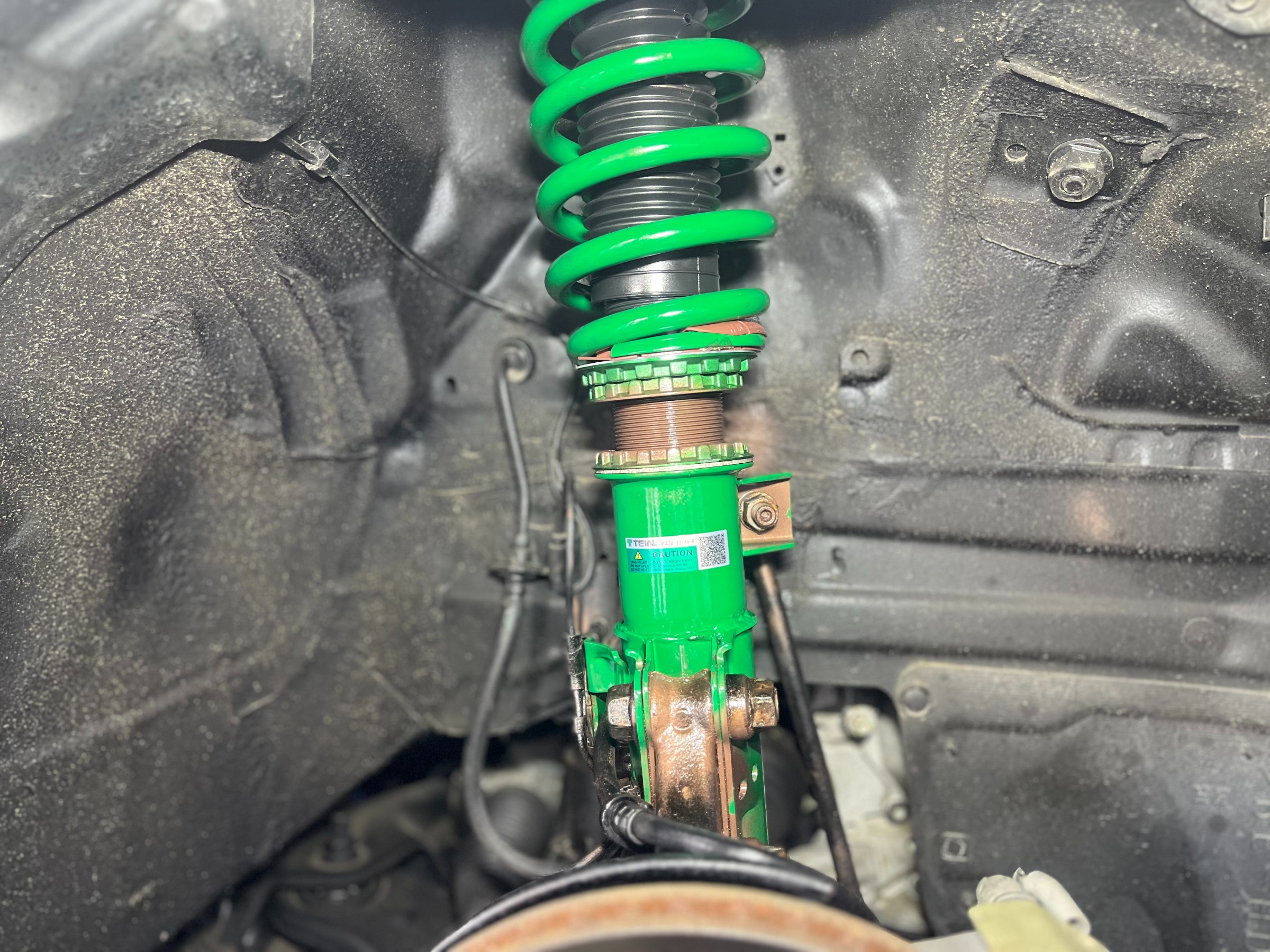 ATH20】TEIN FLEX Z 車高調整キット取付 | 店舗おススメ情報 | タイヤ