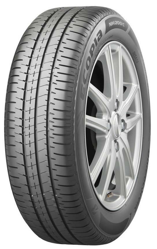 トヨタ・ルーミー】タイヤ交換作業（ブリヂストン ECOPIA NH200C）＋