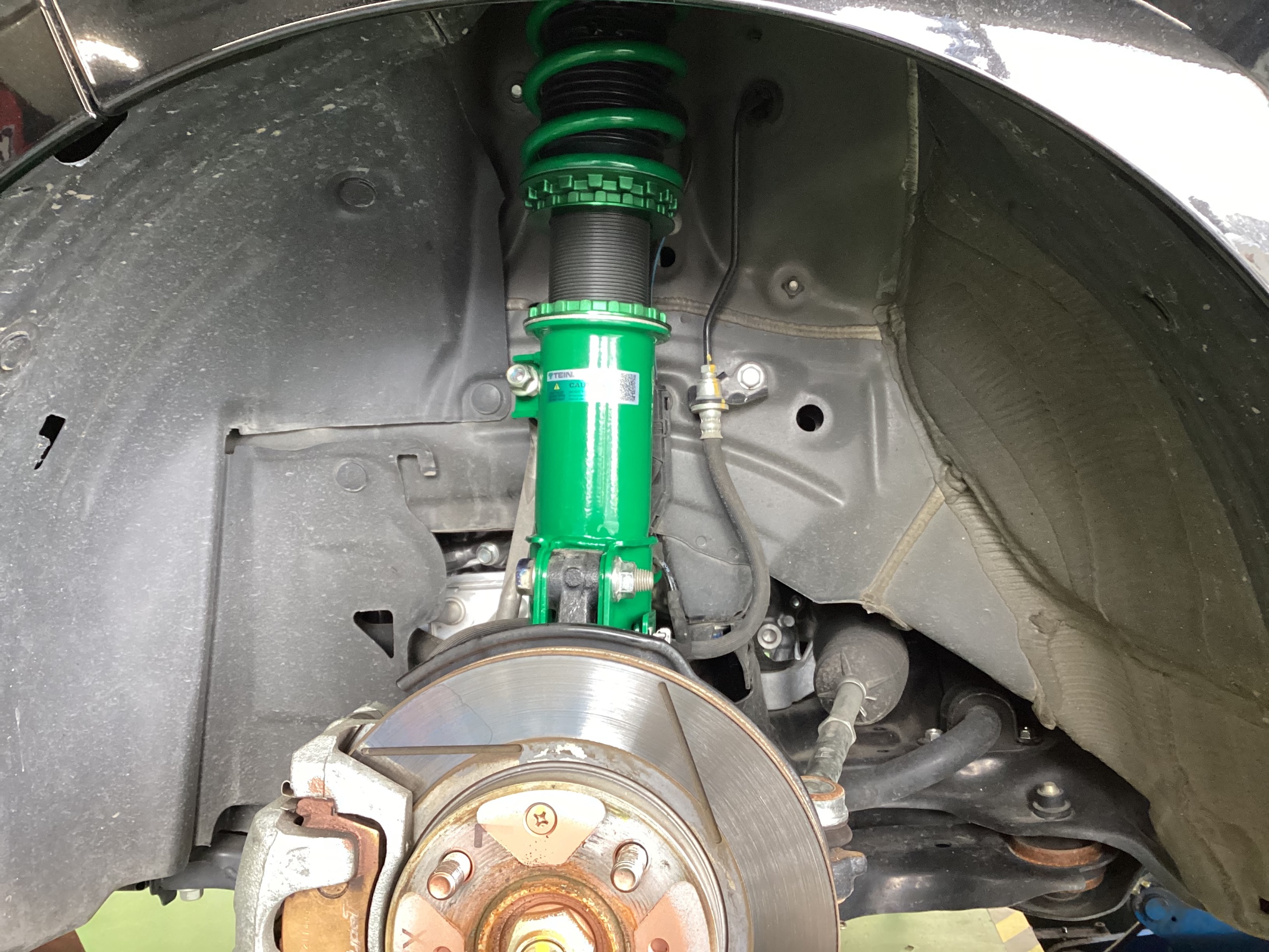 N-BOXカスタム（JF4）車高調取付 後編 | 店舗おススメ情報 | タイヤ館