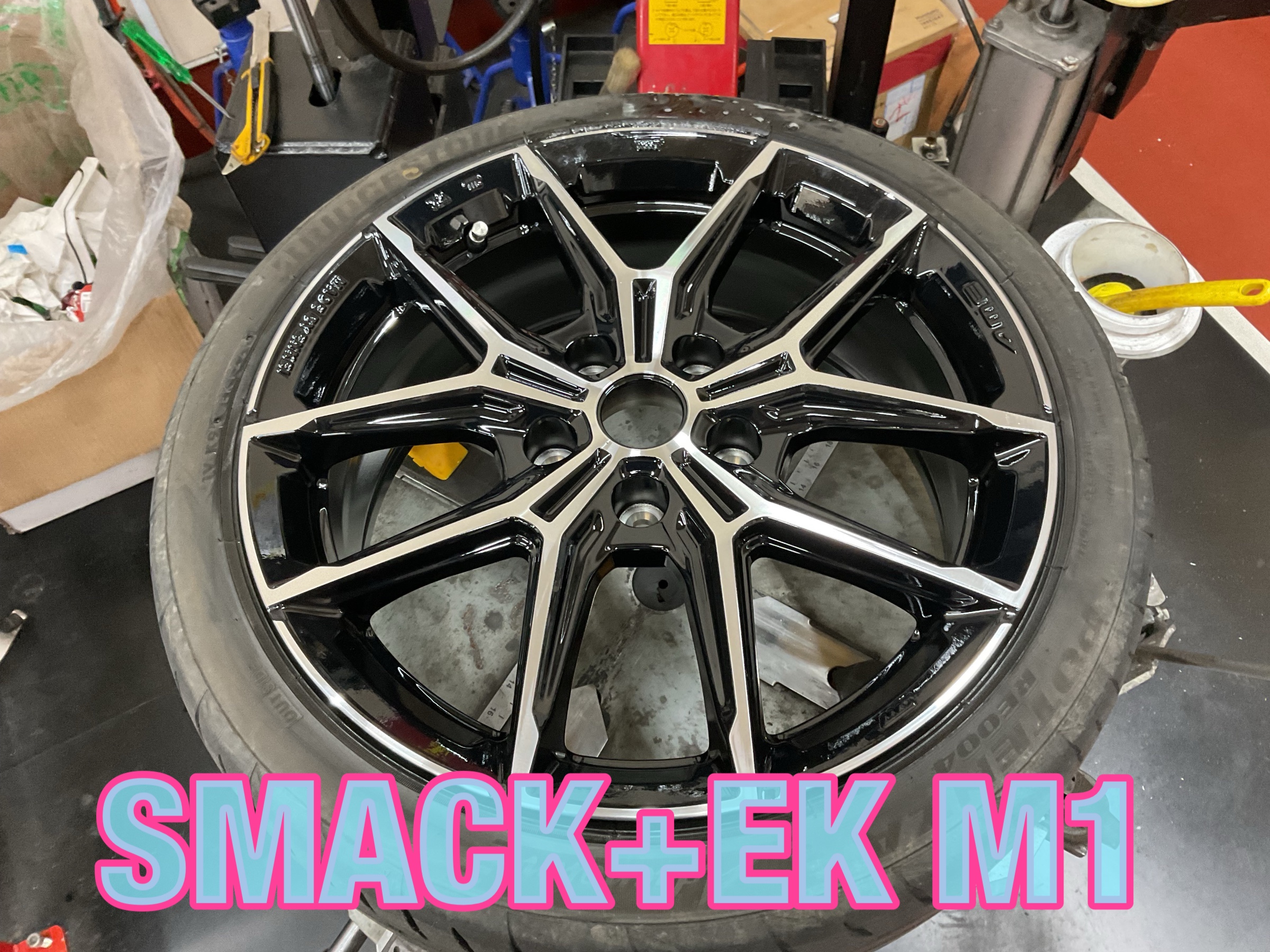 SUZUKI・スイフトスポーツ ZC33S VRX3 195/45R17 アルミホイール SMACK