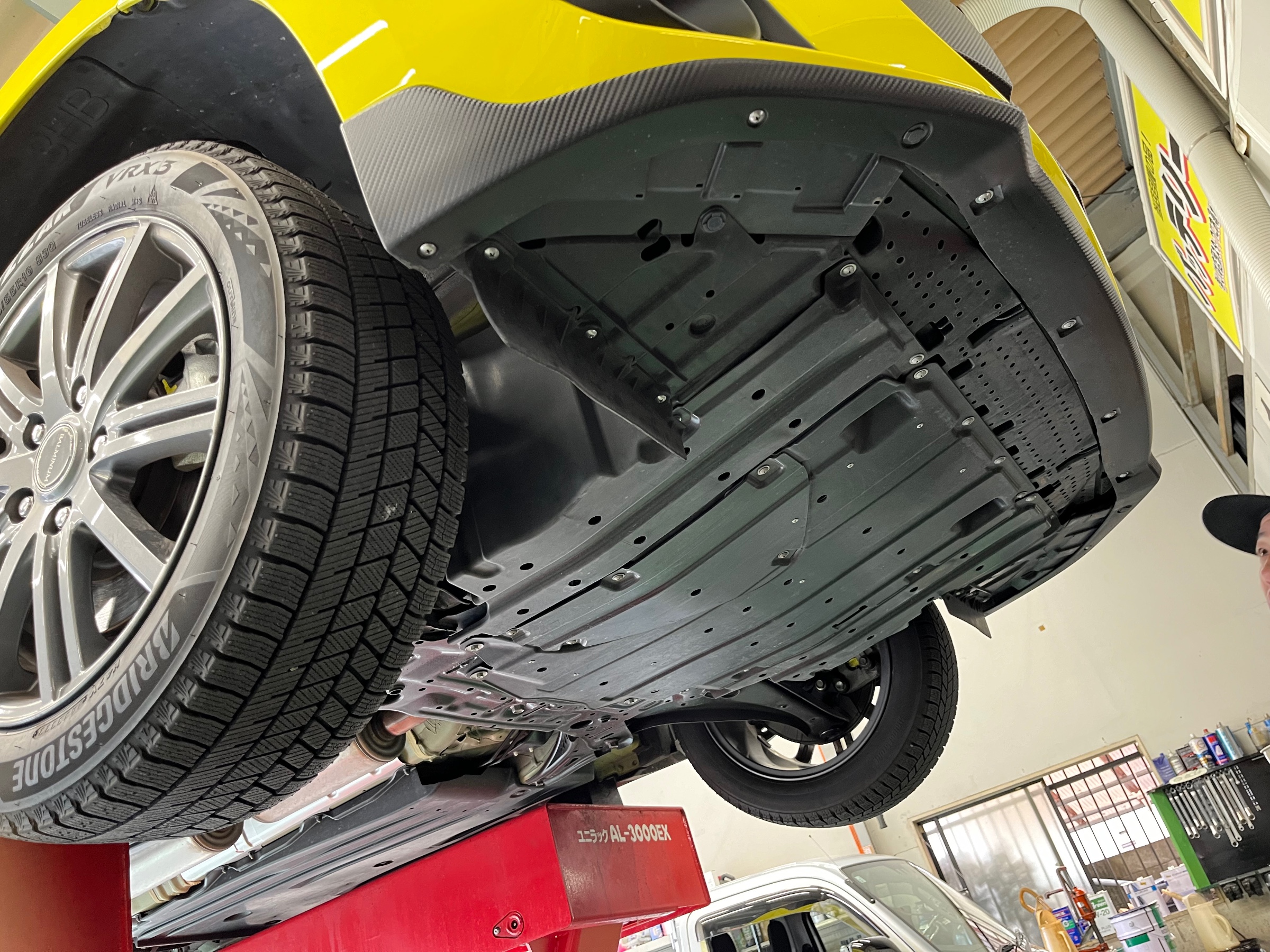 スイフトスポーツ アンダーカバー取付 | 店舗おススメ情報 | タイヤ館