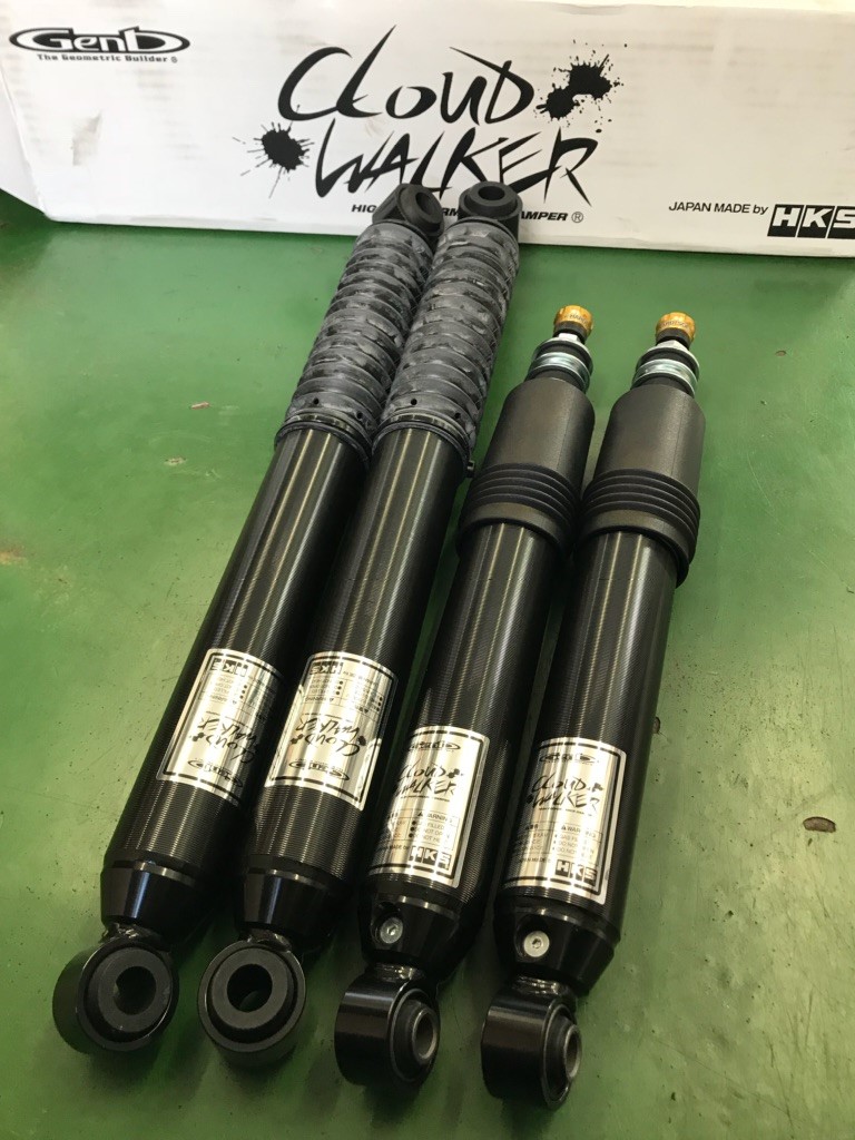 200系ハイエース 玄武（Genb）ショックアブソーバー『CLOUD WALKER
