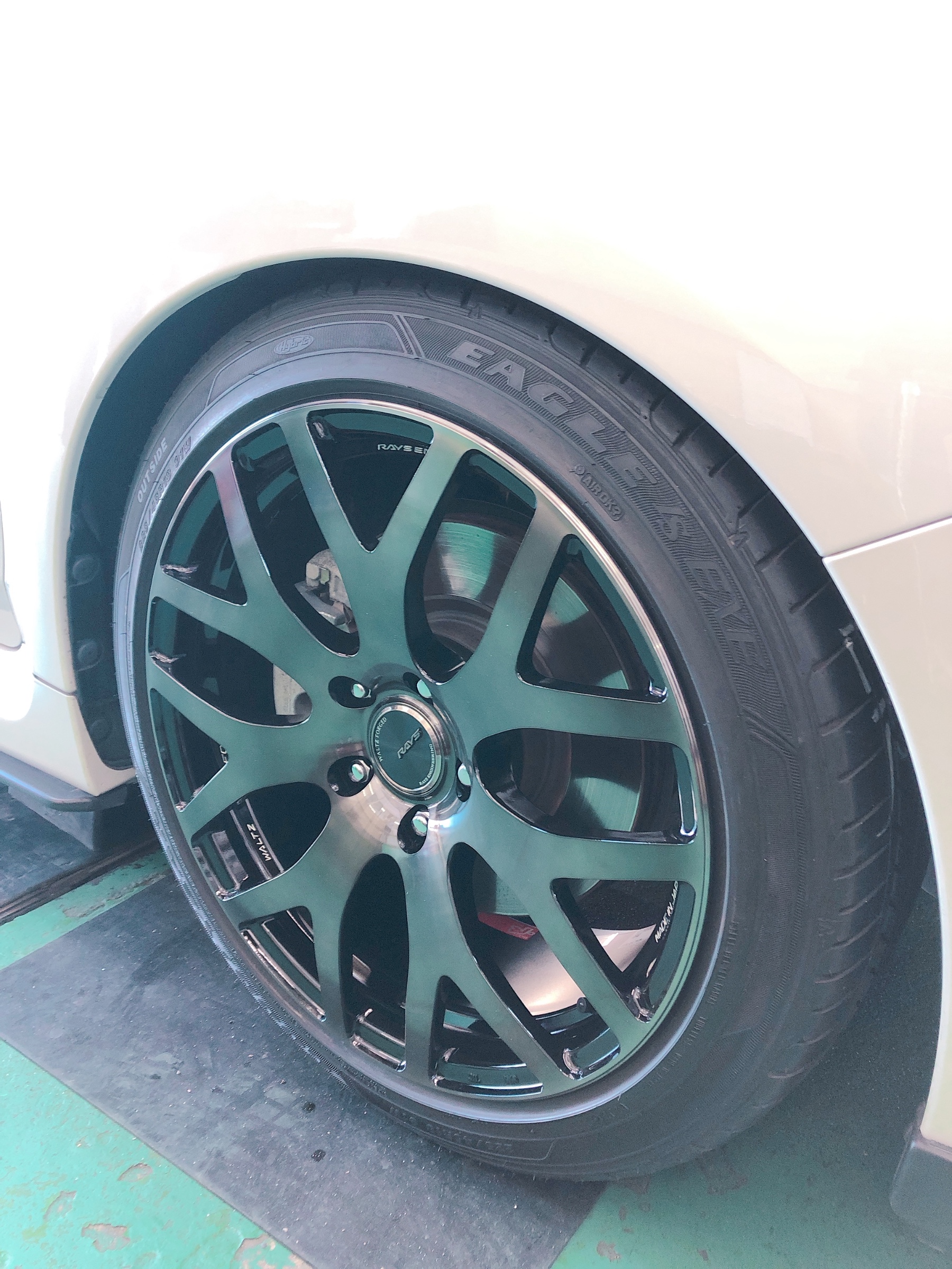 レヴォーグ 【レイズ WALTZ FORGED S7 】アルミ取付 | 店舗おススメ