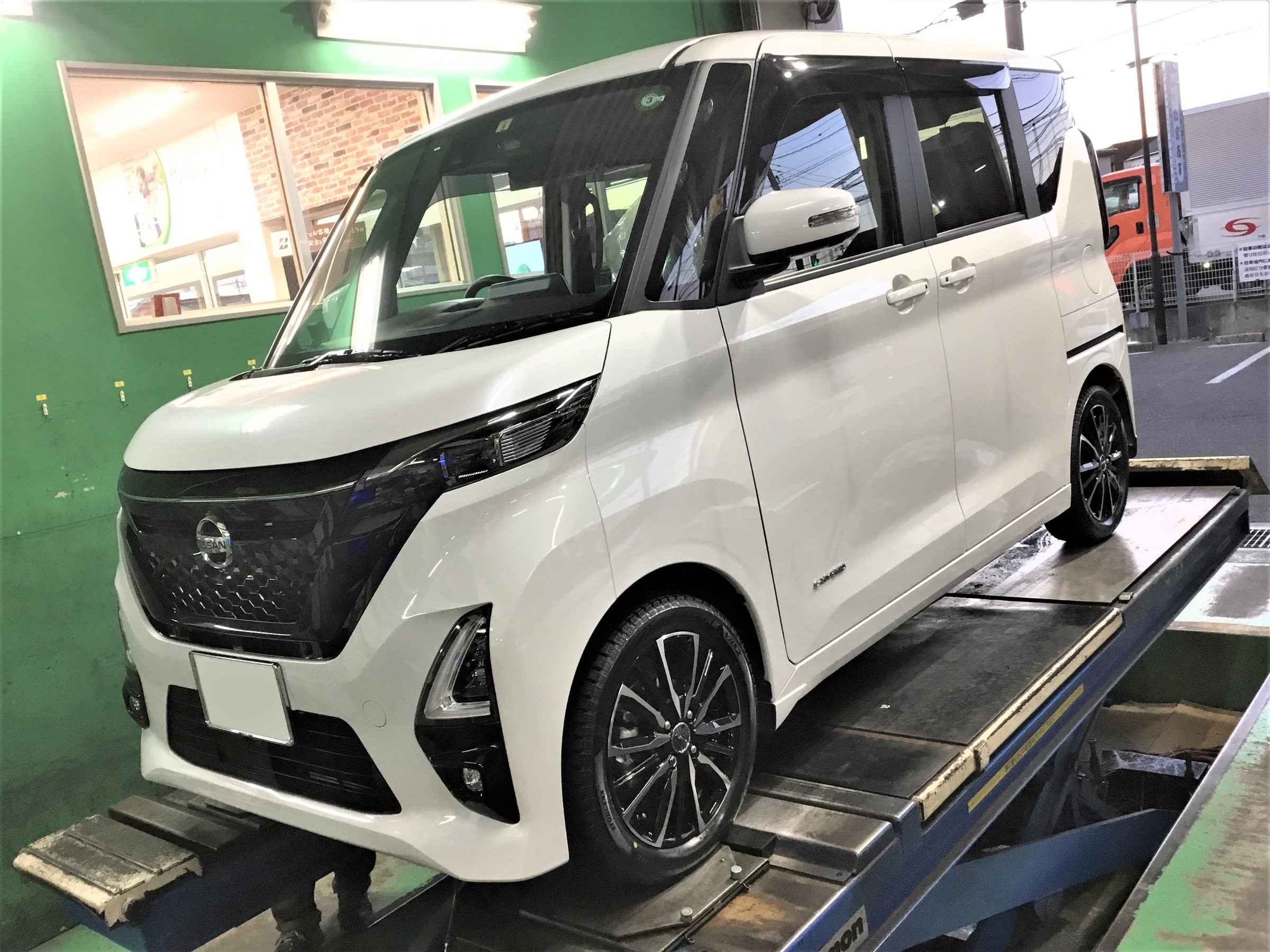 BA1型ルークス、スタッドレスタイヤ＆アルミホイールセットのお