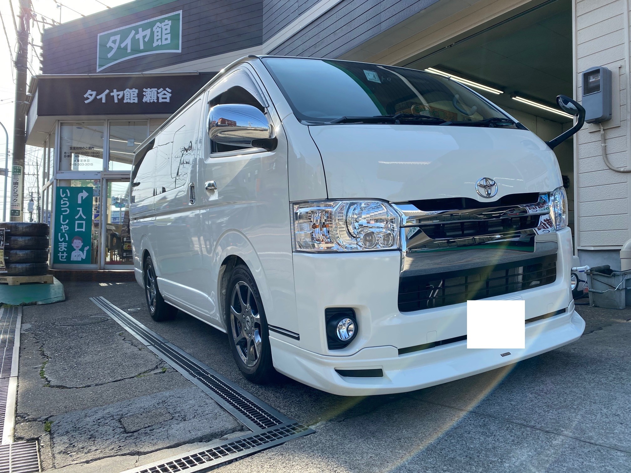 ハイエース（GDH206V） 玄武ハイトダウンブロックキット＆玄武ショック