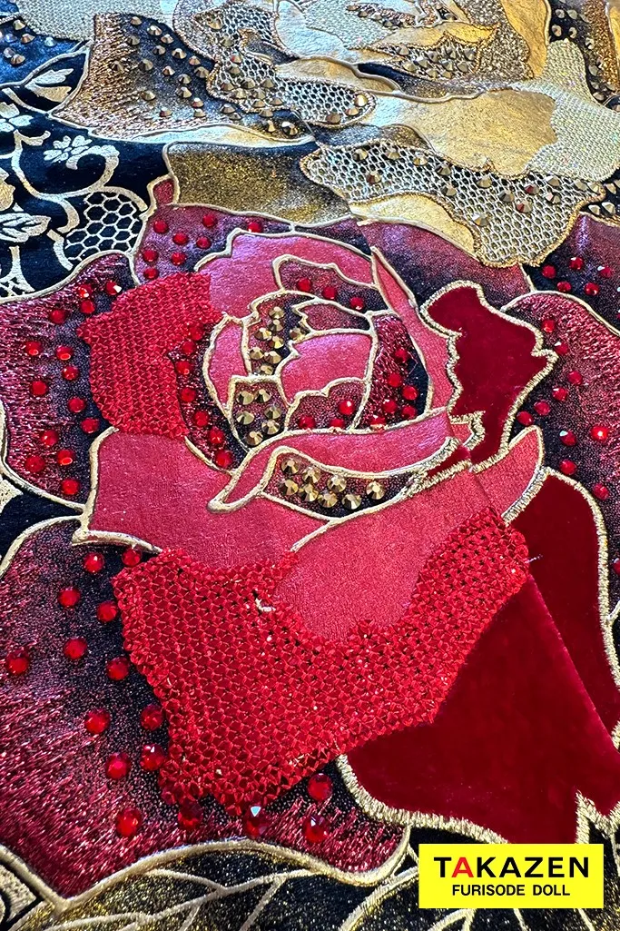 モード系 赤/黒/ゴールド(金色) 薔薇柄 ゴージャス 派手 華やか ギャル