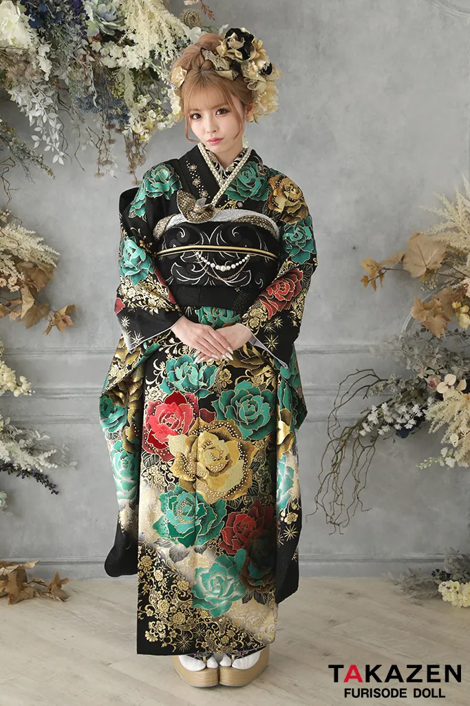 モード系 グリーン(緑色)/ゴールド/赤 バラ柄 目立つ 派手振袖