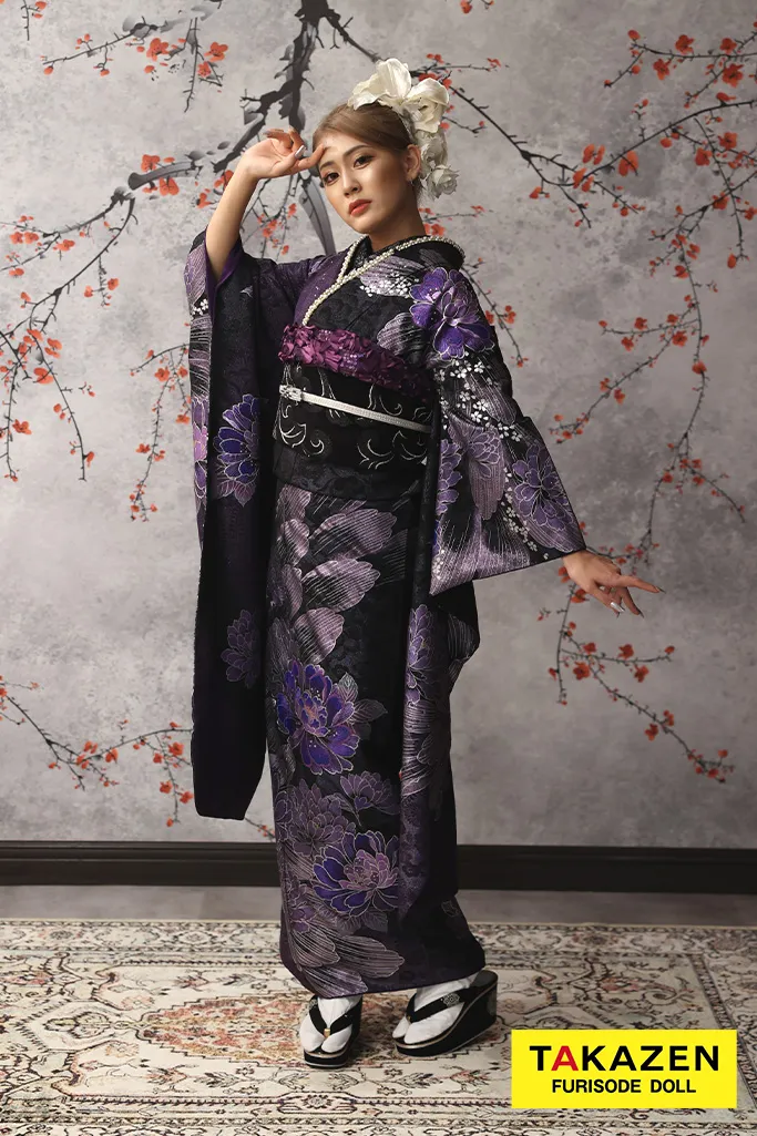 グラマラス 黒/紫 牡丹柄 派手 目立つ セクシー モード系振袖 キラキラ